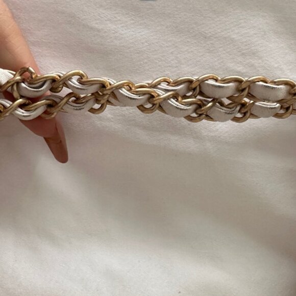 Chanel 2020 White Leather Enchained Logo Front Flap Bag - Picture 7 of 8